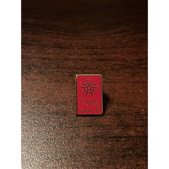 1988 Calgary Canada Winter Olympics Snowflake Lapel Hat‎ Pin - Picture 1 of 3
